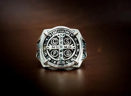 Vista 4 de Anillo de plata de ley 925 para hombre, diseño de exorcismo de San Benito, cruz, protección demonio, cazador de fantasmas