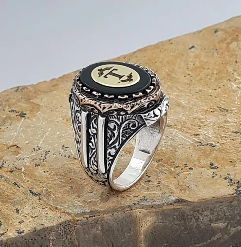 Vista 3 de Custom Personalized Letter Ring, Beautiful Handcrafted Personalized 925K Solid Sterling Silver Onyx Stone Men's Ring RP77