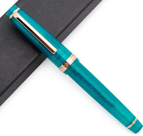 Vista 23 de Pluma estilográfica JINHAO 82 con clip dorado (plumín F 0.5mm, verde aguacate)