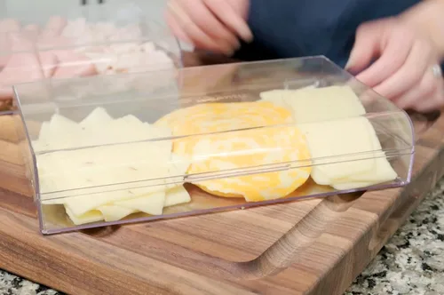 Vista 2 de Pikanty - Juego de 2 Manteles de tocino y delicatessen Fabricado en Estados Unidos