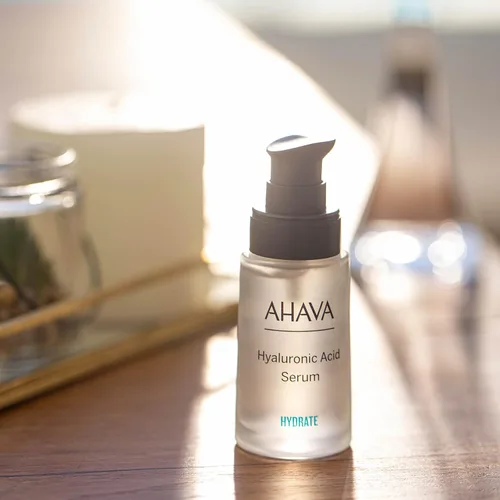 Vista 5 de AHAVA Suero de ácido hialurónico: suero sedoso transparente para aumentar la humedad de la piel, mantiene el nivel de humedad, suaviza las líneas