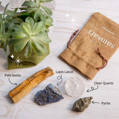 Vista 2 de Juego de 5 piezas de cristales curativos Abundance XL (pirita, lapislázuli, cuarzo transparente), 1 palo de Palo Santo y 1 bolsa de tela hecha a mano