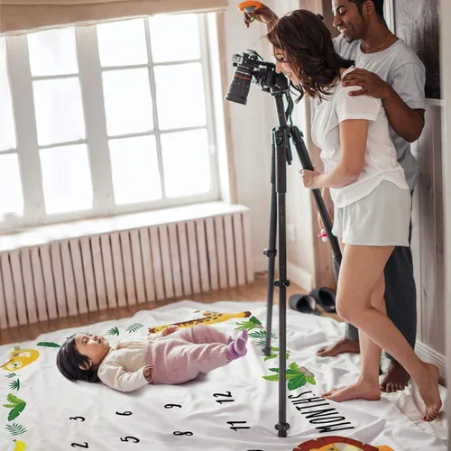Vista 5 de Manta mensual de hito para bebé, diseño de animales de la selva, manta neutral para el mes del recién nacido, regalo personalizado para ducha