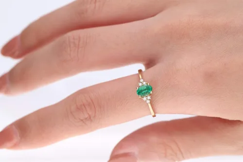 Vista 4 de Gin Grace - Anillo de compromiso de oro amarillo de 10 quilates con diamantes reales para aniversario estilo de compromiso I1 con esmeralda natural