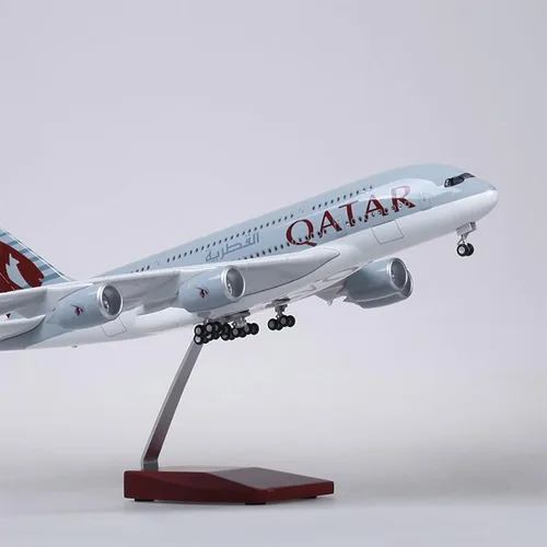 Vista 5 de Modelo de avión a escala 1:160 de 18.5 pulgadas, modelo Qatar A380, modelo Jet Collectibles, modelos planos de resina con ruedas fundidas a presión