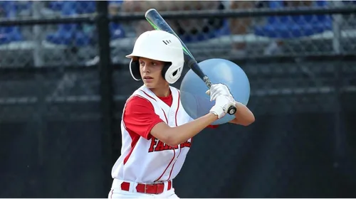 Vista 2 de Orbis Connection Ball, 9 pulgadas, entrenador de lanzamiento de béisbol y softbol, mejora la eficiencia de golpes y lanzamientos y evita posibles