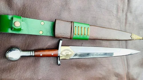 Vista 3 de Kukri Machete - Espada forjada a mano de 15" - Cuchillo de acero de alto carbono fabricado en Nepal