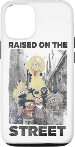 Vista 28 de Sesame Street Funda para iPhone 17 con texto en inglés "Raised on the Streets