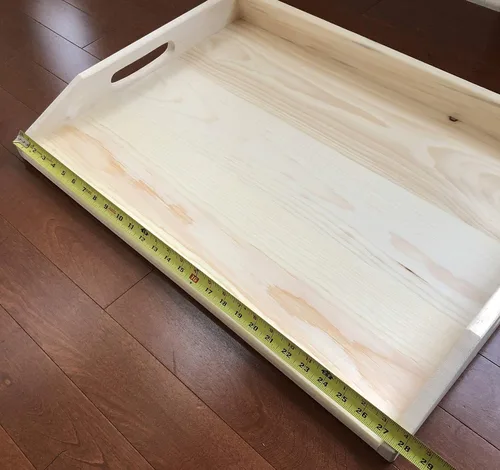Vista 4 de Bandeja de servir de madera hecha a mano, la cubierta superior de la estufa funciona como TV, cama o bandeja de alimentos, tabla de servir de madera