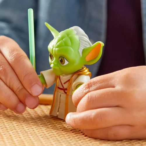 Vista 5 de Star Wars: Young Jedi Adventures Yoda Figura de acción, juguetes de 3 pulgadas de alto, juguetes preescolares para niños y niñas de 3 años