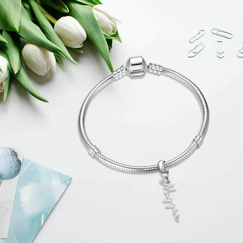 Vista 4 de Abalorio de letra inicial A-Z con forma de corazón dorado para pulseras y collares, Plata esterlina Plata, vidrio