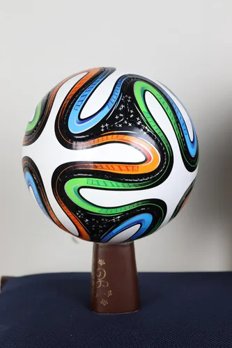 Vista 7 de Copa del Mundo 2014 Brasil Final Famous Match Ball Réplica de Fútbol/Balón de Fútbol Tamaño 5, Copa Mundial de Balón de Fútbol está hecha de Rexine
