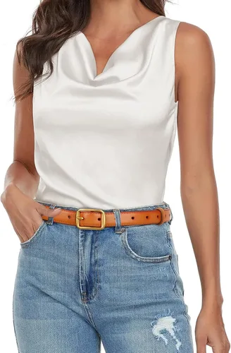 Vista 397 de Cinturón de cuero clásico con hebilla de metal para mujer con vestido de jeans