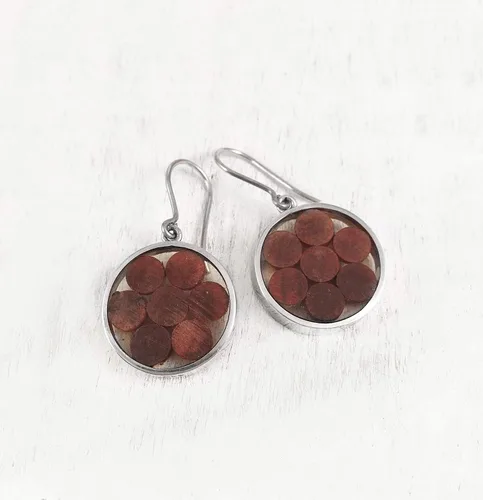Vista 3 de Wood Statement Circle Earrings, Boho Style Dangle Drop Sterling Silver 925, Wood and Resin Interior, Polished finish, Handmade in Peru by Claudia