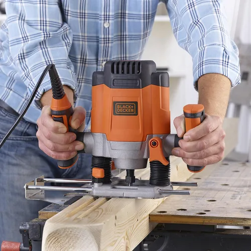 Vista 5 de BLACK+DECKER Router KW1200E-QS 1.200W, metal y plástico, base fija
