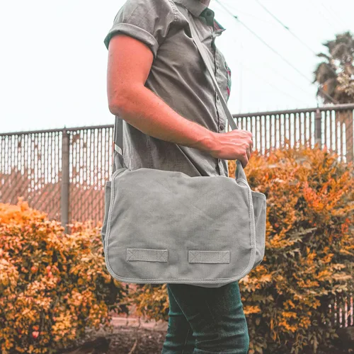 Vista 7 de Sweetbriar bolsa cruzada clásica de lona vintage para todo uso