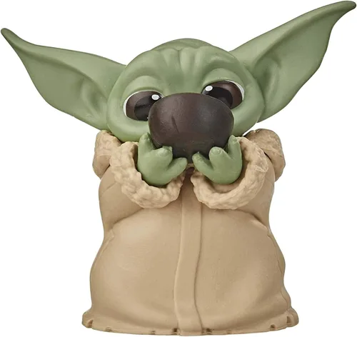Vista 3 de STAR WARS The Bounty Collection The Child - Juguetes coleccionables de 2.2 pulgadas The Mandalorian "Baby Yoda" para sorber sopa, figura envuelta