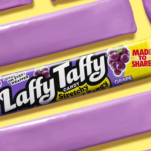 Vista 8 de Caja surtida de Laffy Taffy Stretchy & Tangy, paquetes de 1.5 onzas, paquete de 24 Uva, sandía, cereza elástico picante taffy, envuelto