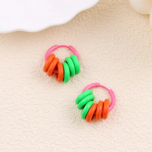 Vista 2 de Aretes de neón de los años 80 para mujer, coloridos aretes de aro redondos, 3 pares de aretes de acrílico geométricos retro para trajes de los años