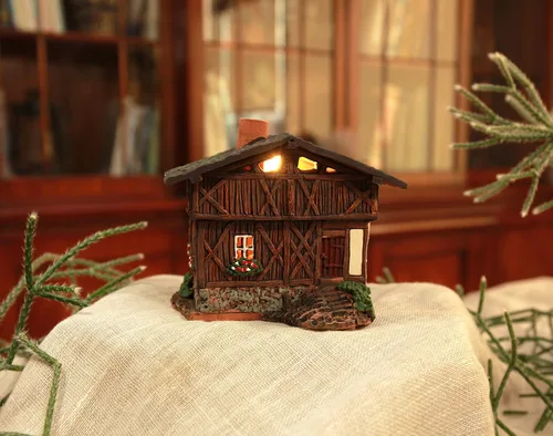 Vista 2 de Cerámica Arte Tealight Candelabro Decoración de la habitación Hecho a mano Coleccionable Miniatura Aroma Luz Casa Antigua en St. Ulrich, Tirol