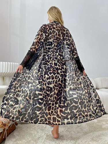 Vista 2 de GORGLITTER Conjunto de pijama sexy de 2 piezas para mujer, con estampado de leopardo, malla de encaje, vestido con cinturón