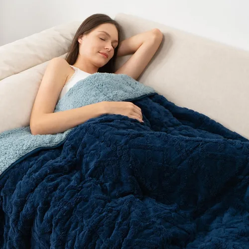 Vista 26 de Wemore Manta con peso de forro polar Sherpa para adulto, 10 libras de doble cara, acogedora y esponjosa, manta ultra mullida con parte superior