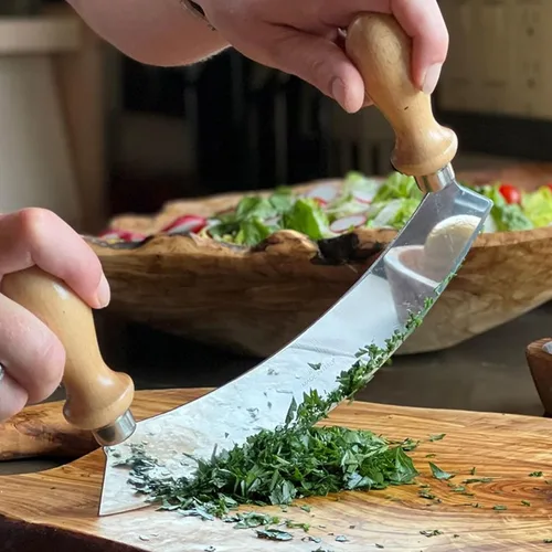 Vista 4 de Verve CULTURE Mezzaluna italiana, grande, cuchillo basculante de una sola hoja para picar, cortar, rebanar con pomos dobles, fabricado en Italia