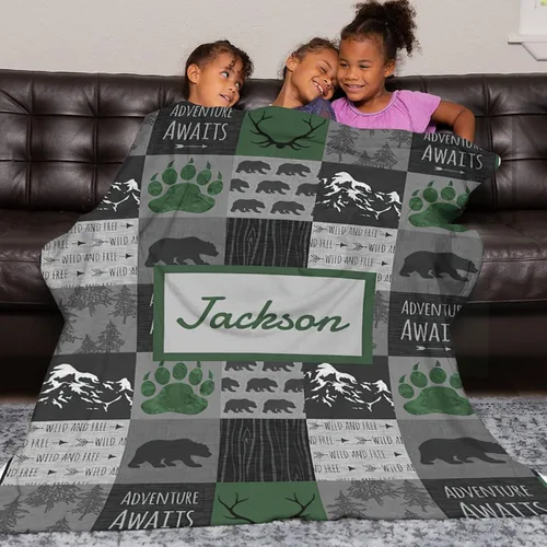 Vista 12 de Woodland - Manta de bebé personalizada para niños, manta de bebé personalizada con nombre Adventure Awaits Stuff recién nacido, regalo de guardería