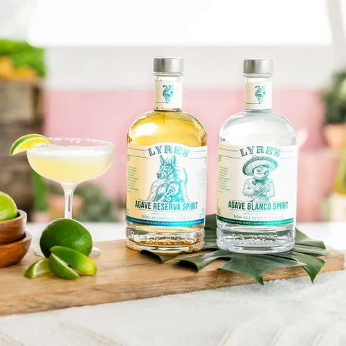Vista 4 de Lyre's Agave Reserva - Espíritu sin alcohol Estilo tequila Premium 23.7 onzas líquidas