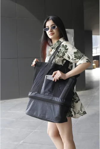 Vista 7 de Bolsa de playa para hombres y mujeres color negro de gran tamaño verano mar bolsa de playa 2 en 1 protección contra el calor y el frío utilizada