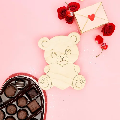 Vista 5 de Oso de peluche con recortes de madera de corazón de 20 pulgadas, 1/8 de grosor, paquete de 1 oso de peluche para decoración de baby shower y San