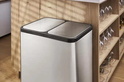 Vista 2 de ELPHECO Cubo de basura de cocina de doble compartimento, 2 cubos de basura de acero inoxidable de 6.6 galones para cocina con 2 cubos y tapas