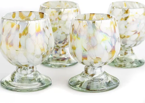 Vista 25 de Vasos de Chupito de Tequila Auténticos Mexicanos Soplados a Mano - Juego de 4 - 2 oz - Mini Vasos de Coñac - Base Pesada - Coñac (Aurora Boreal)