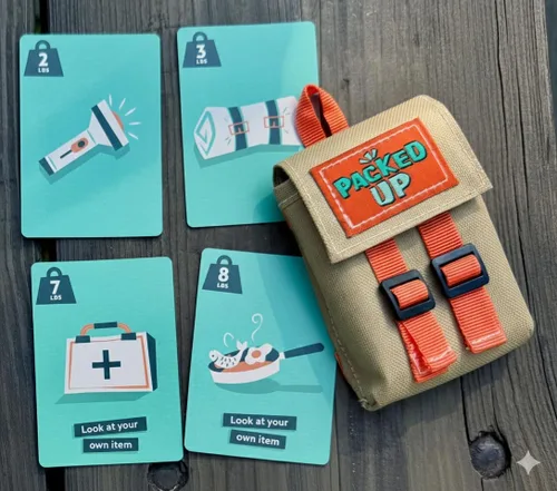 Vista 3 de Packed Up! El juego de cartas de ritmo rápido, de memoria y estrategia para familias y niños mayores de 8 años - Juegos divertidos y rápidos