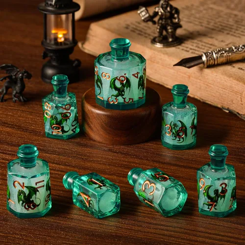 Vista 12 de DND Juego de Dados de Poción, Juego de Dados de Abeja con Núcleo Líquido, Dados Translúcidos de Borde Afilado para Juegos de Mesa de Rol