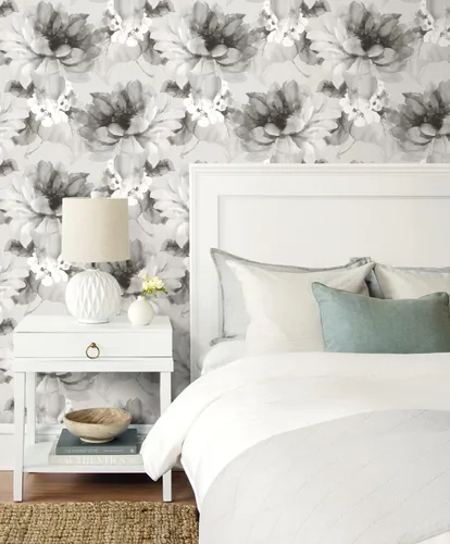 Vista 3 de NextWall Harry & Grace - Papel tapiz floral para despegar y pegar (ceniza y plata metálica)