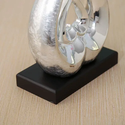 Vista 8 de Estatua de cerámica – Estatua de plata – Escultura de decoración de cerámica – Colección creativa moderna de decoración de oficina en casa recuerdo