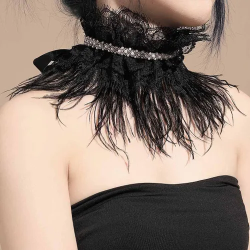 Vista 4 de Gargantilla de encaje negro, collar gótico de plumas naturales, collar de perlas, cuello de perlas para fiesta de Halloween, joyería de disfraz
