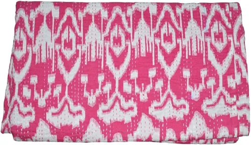 Vista 3 de Manta Kantha de algodón con estampado de Ikat a mano, tamaño individual, color rosa