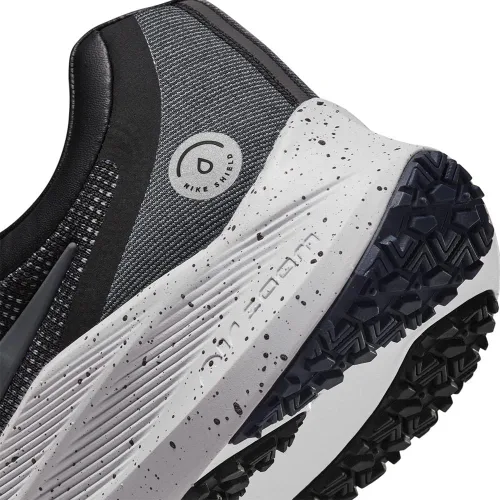 Vista 8 de Nike Zoom Winflo 8 Shield - Tenis de correr para hombre, bronce