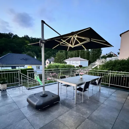 Vista 26 de PURPLE LEAF Sombrilla de patio de 9 x 12 pies con luces, sombrilla rectangular voladiza para exteriores, funciona con energía solar, LED