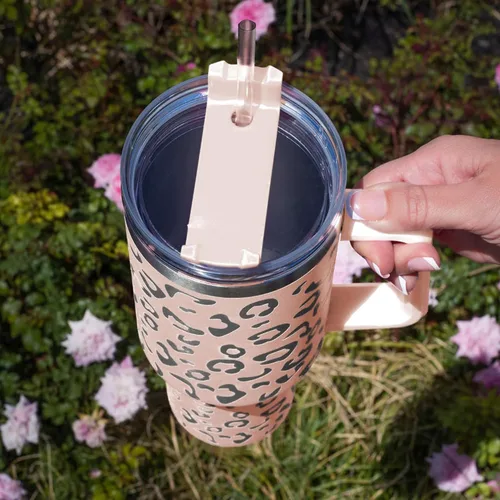 Vista 7 de Lashicorn Vaso de 40 onzas con asa y pajita, color rosa, nude, leopardo, plata, tapa de taza de 10 pulgadas de alto, incluida taza de viaje aislada