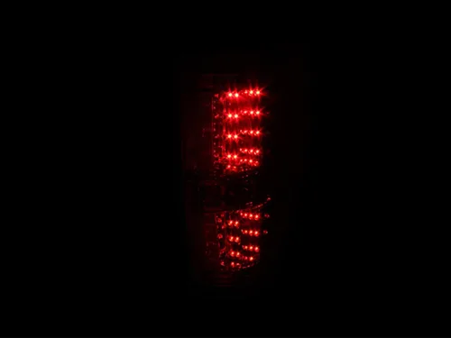 Vista 3 de AnzoUSA 311147 - Luz trasera LED cromada (se vende en pares)