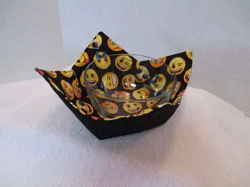 Vista 2 de Cara sonriente emoji Tazón de sopa acogedor