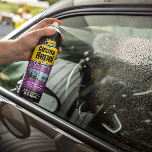 Vista 3 de Invisible Glass 91184 - Limpiador de vidrio de alta calidad de 19 onzas con repelente de lluvia para vidrio exterior automotriz y parabrisas