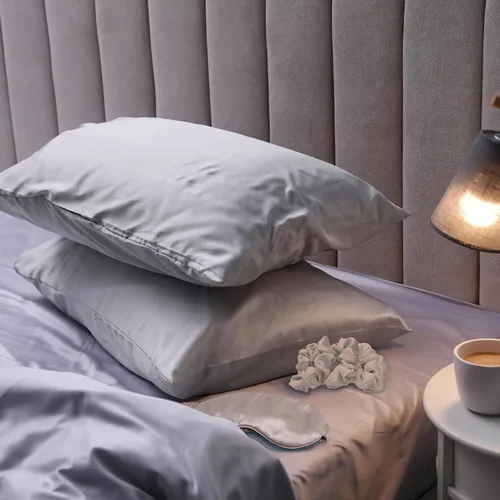 Vista 7 de Cathay Home Juego de accesorios de ropa de cama de satén, fundas de almohada, máscara de ojos, coleteros, suave como la seda, resistente a las Blanco