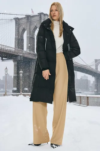 Vista 2 de Orolay Chaqueta de Plumón Larga Engrosada para Mujer, Abrigo de Plumón de Invierno, Chaqueta Acolchada con Capucha y Cremallera Lateral