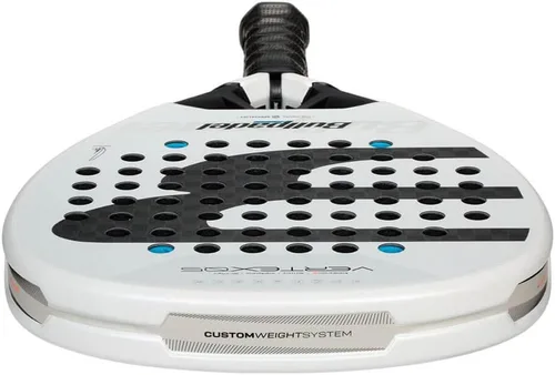 Vista 4 de BULLPADEL Pala de pádel Vertex 05 2026 Juan Tello Pala Padel para equilibrio y control multiusos Potencia de aire, cara Xtend-Carbon 12K