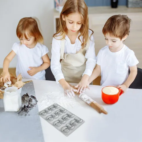 Vista 8 de Katutude Moldes de silicona de hongos 3D de 16 cavidades para hornear, chocolate, dulces, fondant, jabón, cubitos de hielo, fabricación de velas