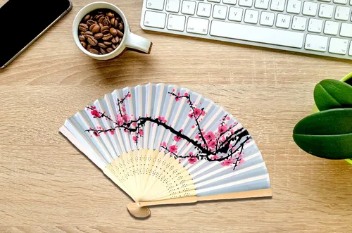 Vista 5 de Abanico plegable seda delicado diseño flor de cereza., talla única